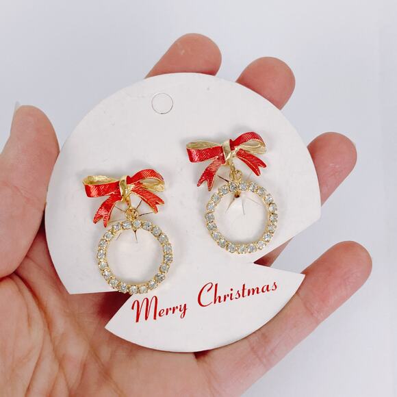 Vintage Christmas Clip On Rhinestone Wreath Earrings Red Bow Gold Tone Sparkling - Picture 5 of 13